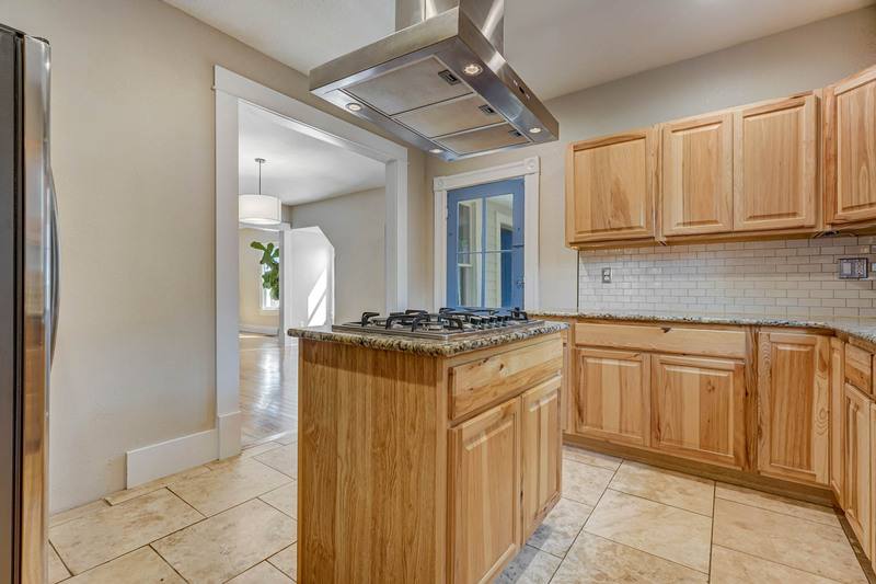 House for rent at 14 N Walnut St, Colorado Springs, CO 80905