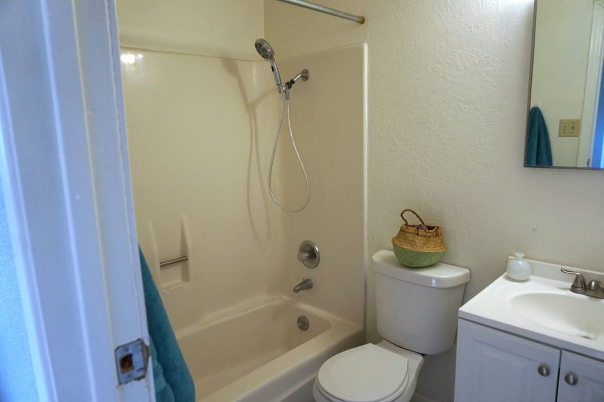 Apartment for rent at 214-216 N Canyon Dr, Sierra Vista, AZ 85635