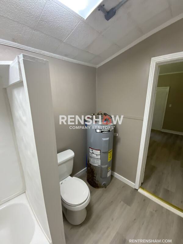 House for rent at 109 Church St #B, Trenton, TN 38382