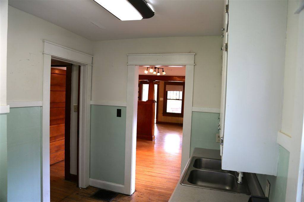 House for rent at 1435 N Kinser Pike, Bloomington, IN 47404
