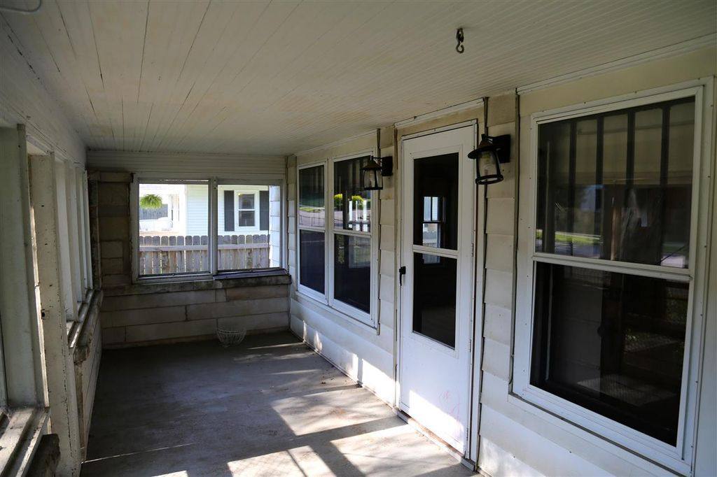 House for rent at 1435 N Kinser Pike, Bloomington, IN 47404
