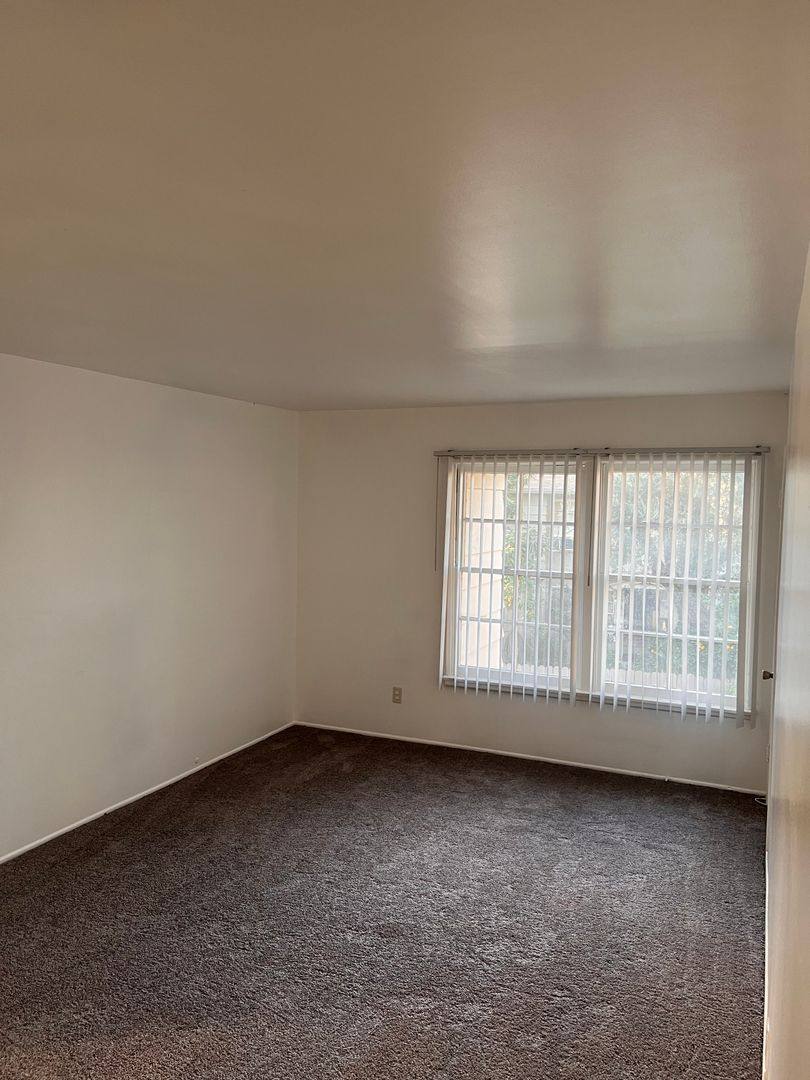 Apartment for rent at 13817 Christine Dr, Whittier, CA 90605