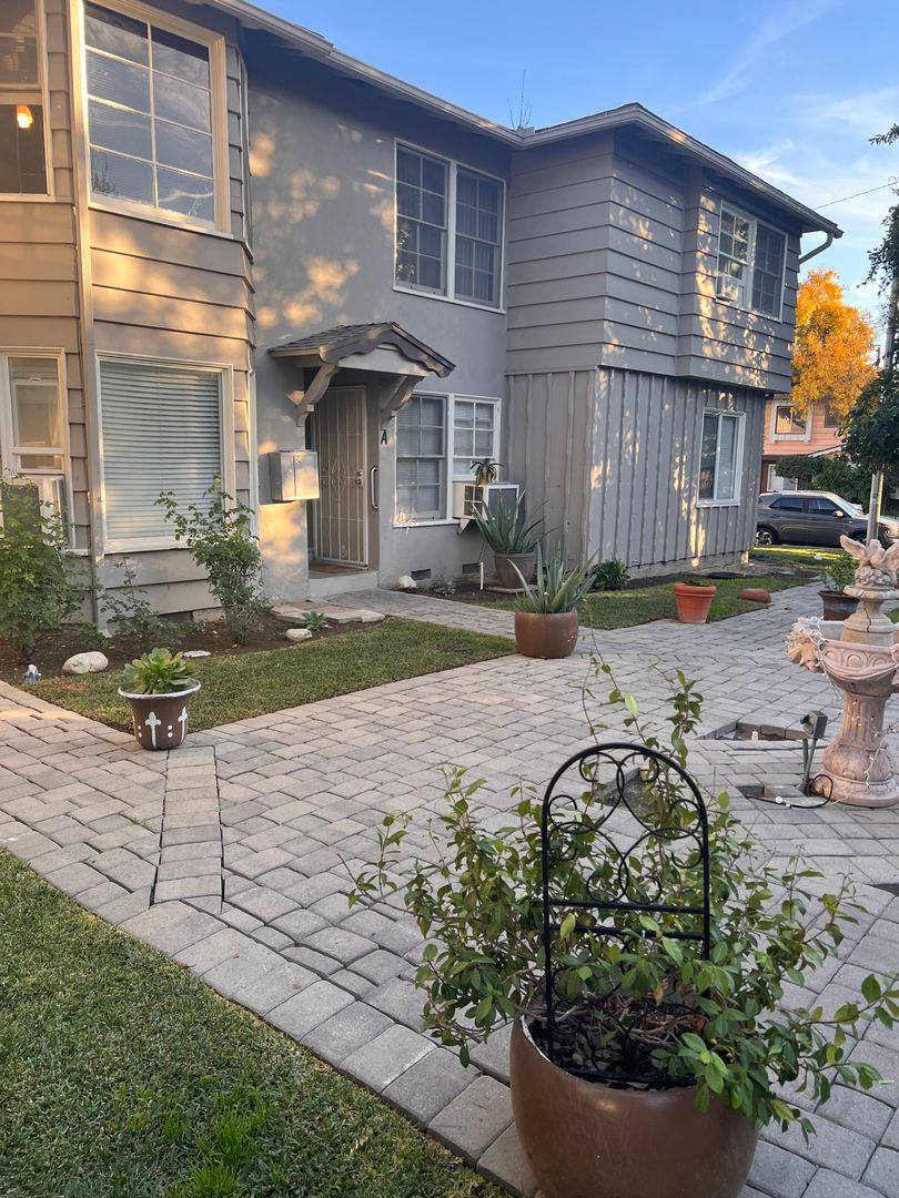 Apartment for rent at 13817 Christine Dr, Whittier, CA 90605