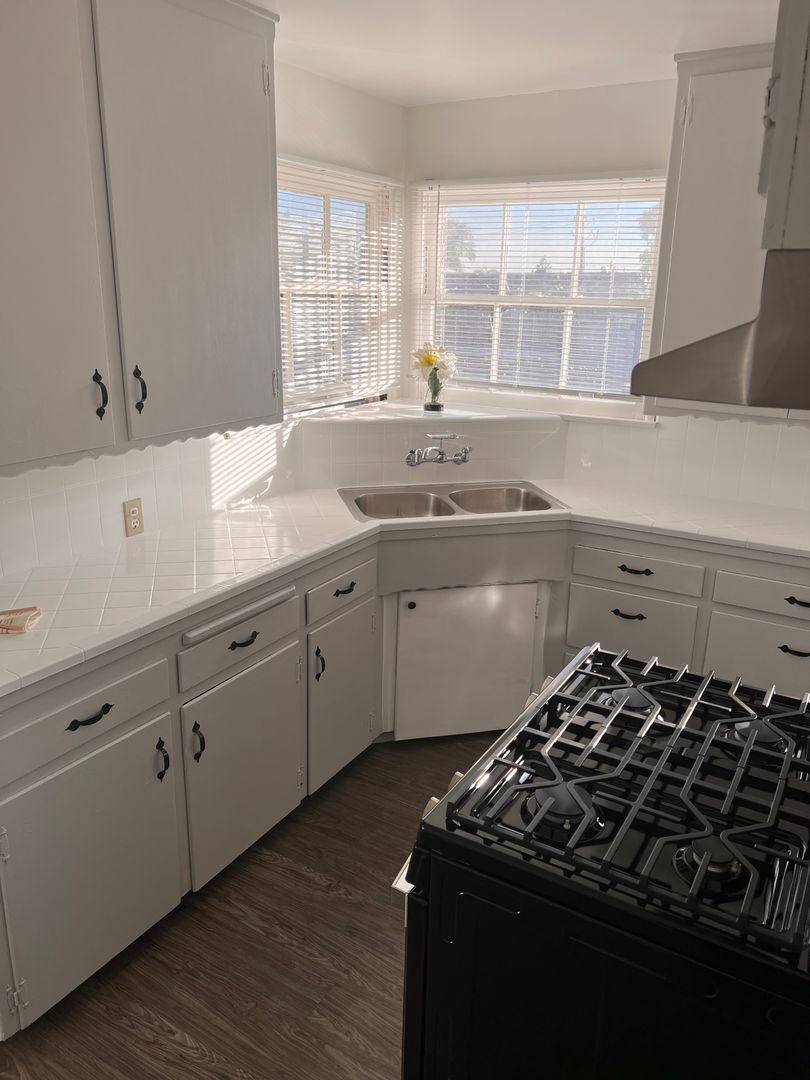 Apartment for rent at 13817 Christine Dr, Whittier, CA 90605