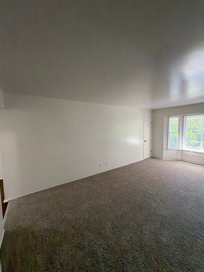 Apartment for rent at 13809 Christine Dr, Whittier, CA 90605