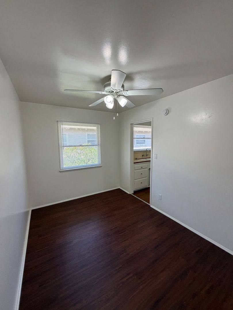 Apartment for rent at 13809 Christine Dr, Whittier, CA 90605
