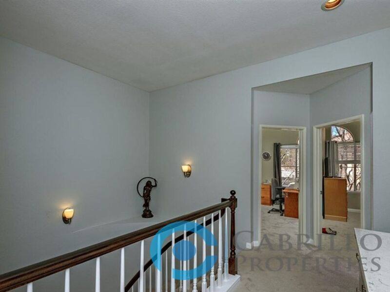 Townhouse for rent at 11280 Portobelo Dr, San Diego, CA 92124