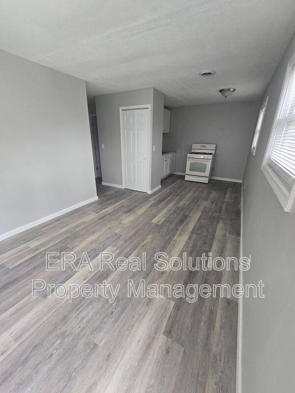 Apartment for rent at 944 Leona Ave, Columbus, OH 43201