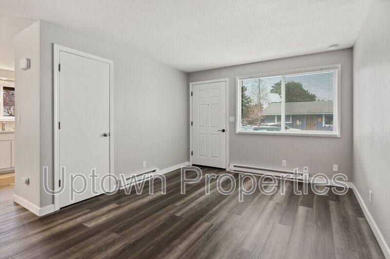 Apartment for rent at 1374 SE Cedar St #1, Hillsboro, OR 97123