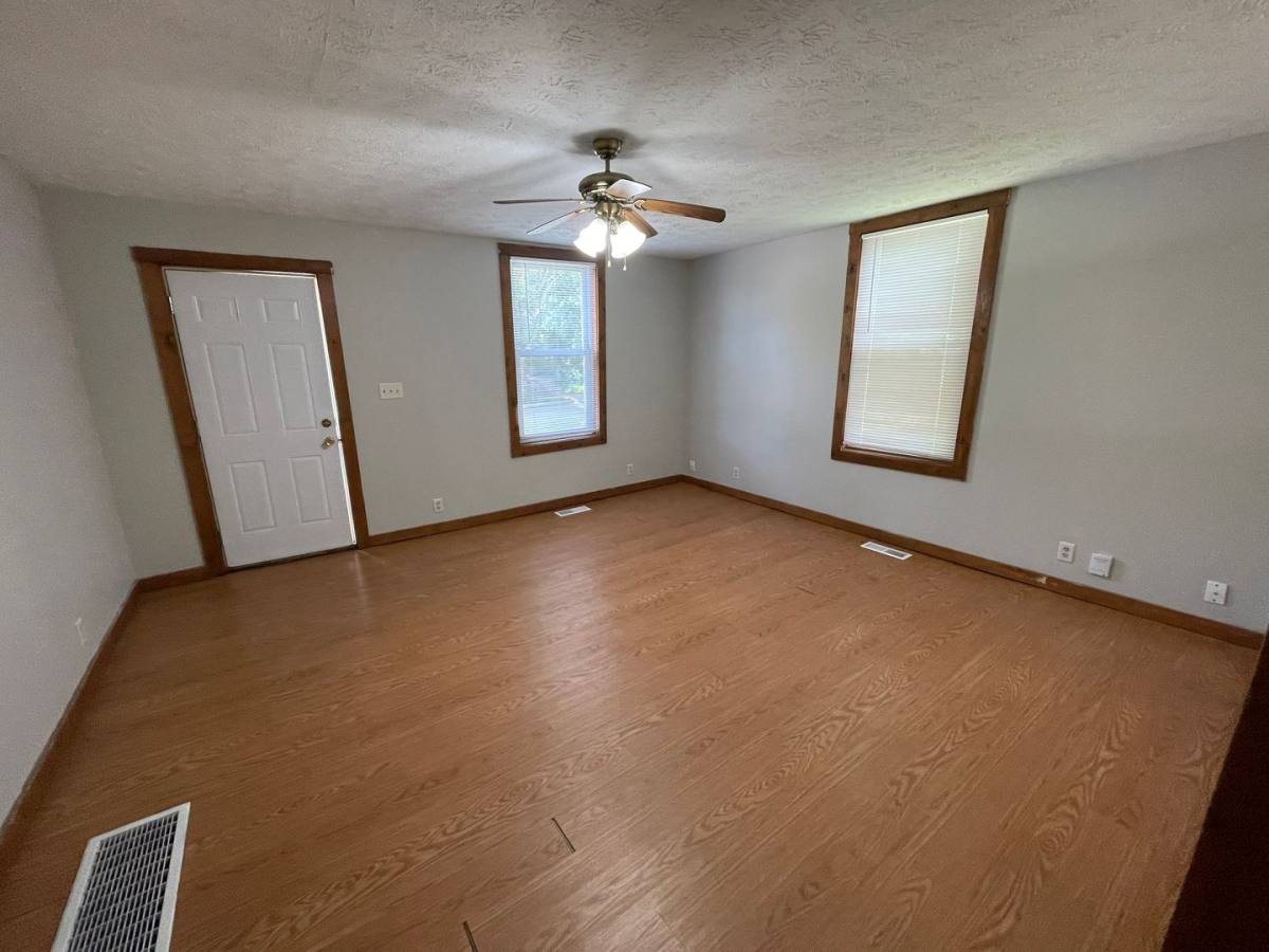 Apartment for rent at 901-903 N 12th St, Lafayette, IN 47904