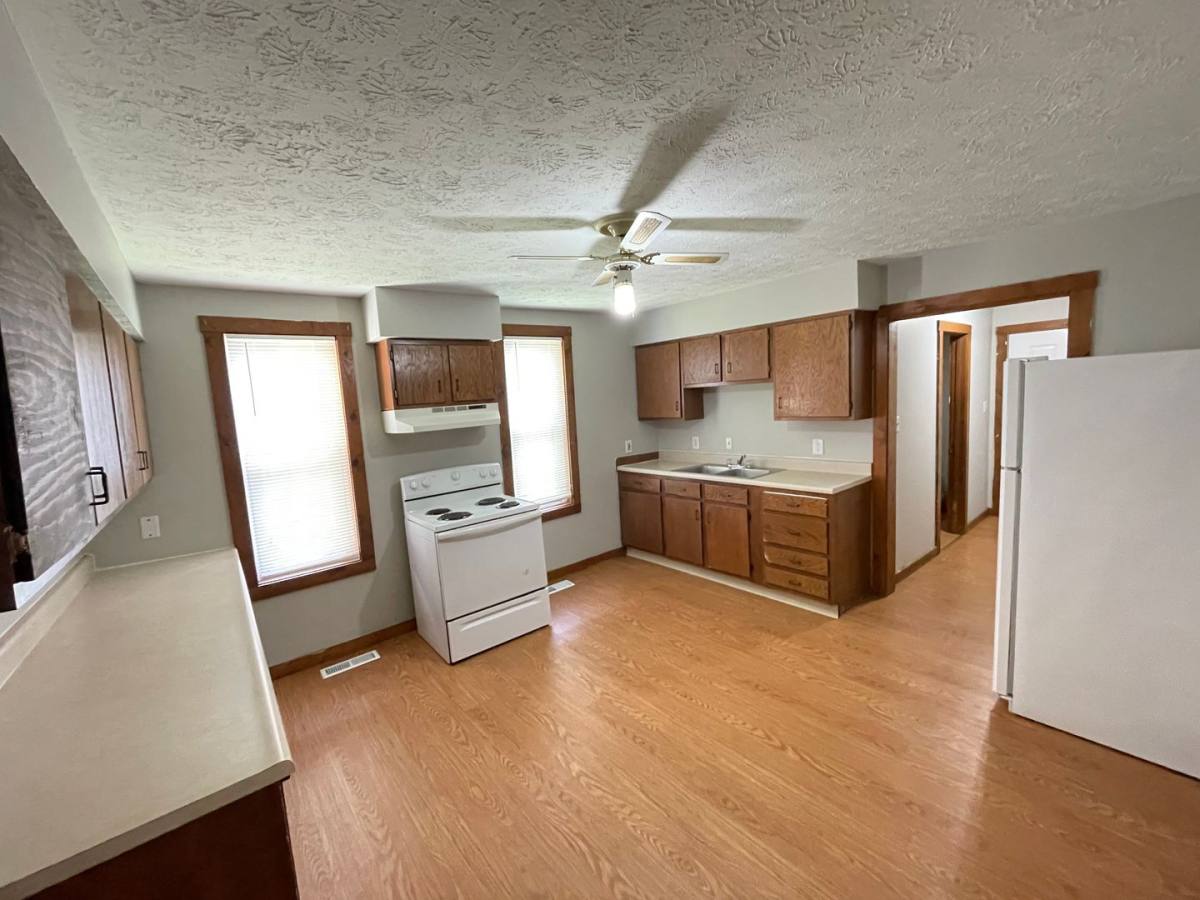 Apartment for rent at 901-903 N 12th St, Lafayette, IN 47904
