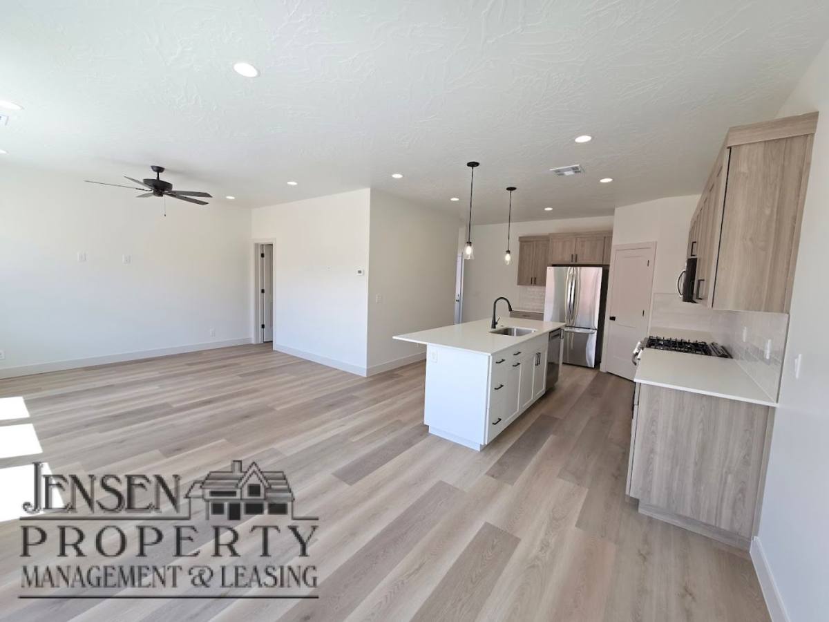 House for rent at 6121 S Cygnus Dr, Saint George, UT 84790