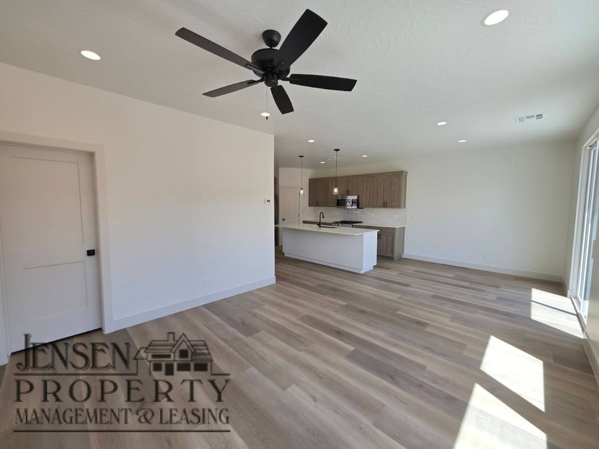 House for rent at 6121 S Cygnus Dr, Saint George, UT 84790