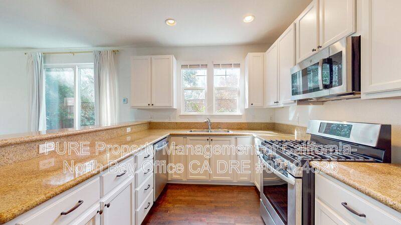 Townhouse for rent at 6583 Santero Way, Cotati, CA 94931