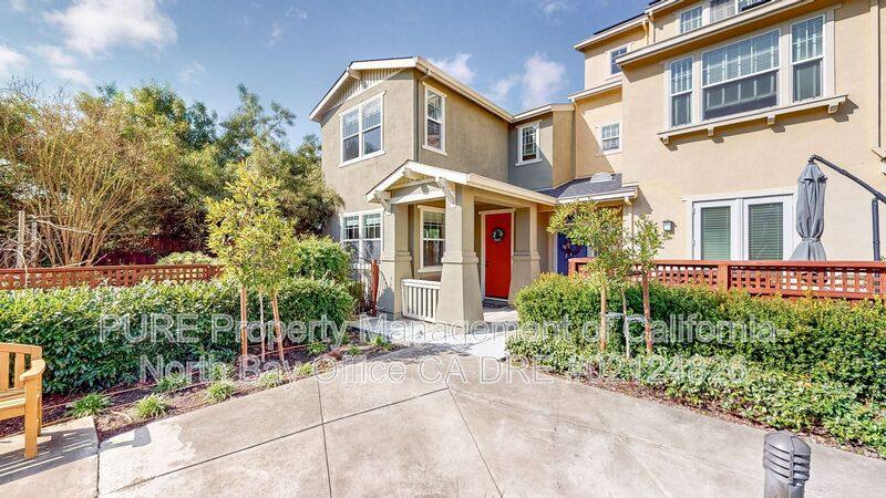 Townhouse for rent at 6583 Santero Way, Cotati, CA 94931