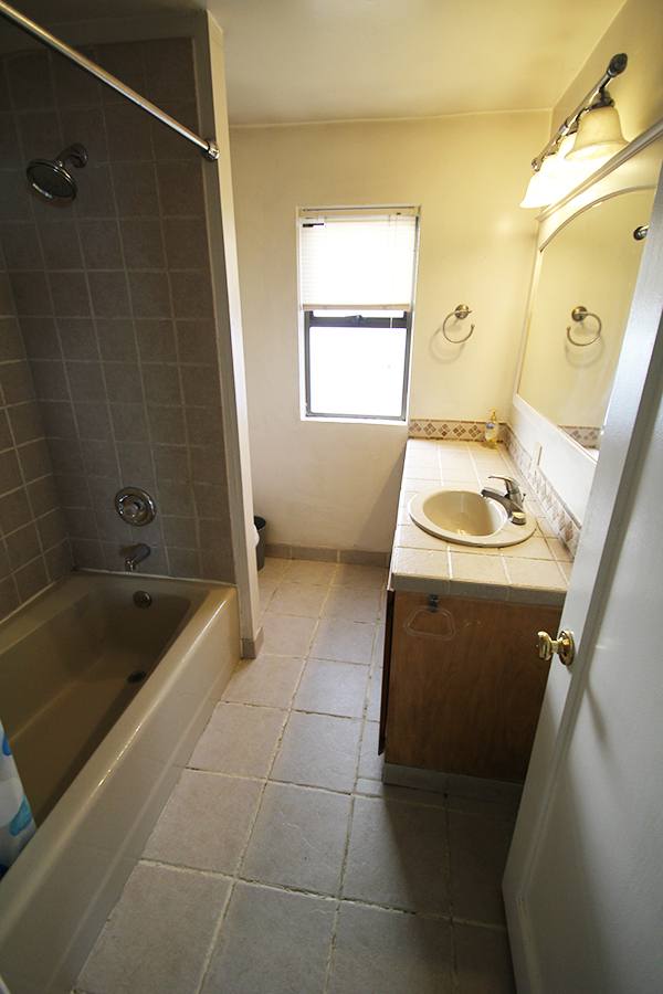 House for rent at 6257 53rd Ave NE, Seattle, WA 98115
