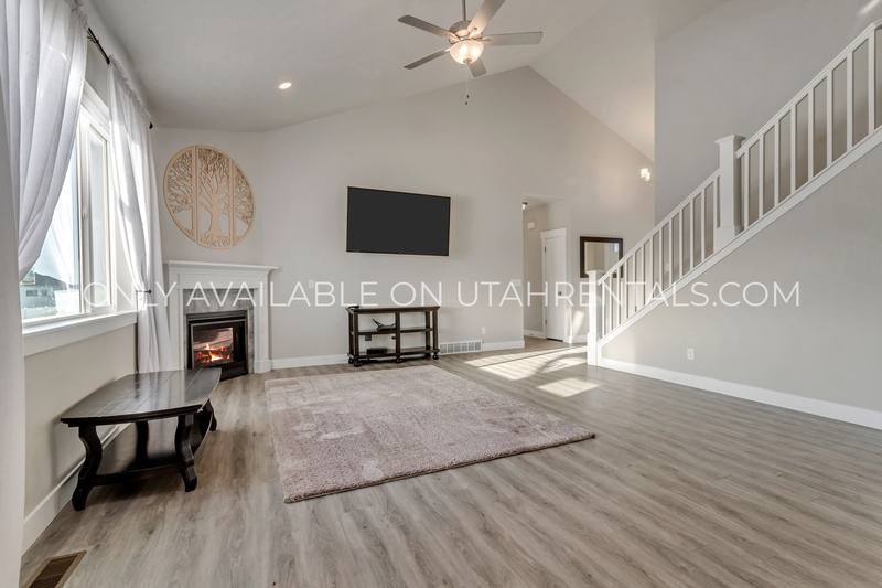 House for rent at 693 Spruce Way, Kamas, UT 84036