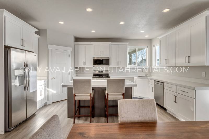 House for rent at 693 Spruce Way, Kamas, UT 84036