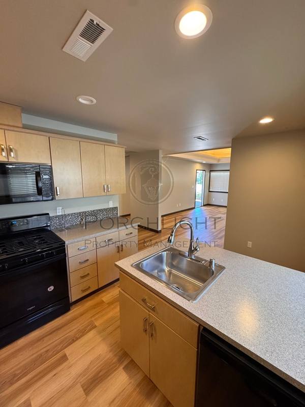 Apartment for rent at 407 E Main St #A, Everson, WA 98247