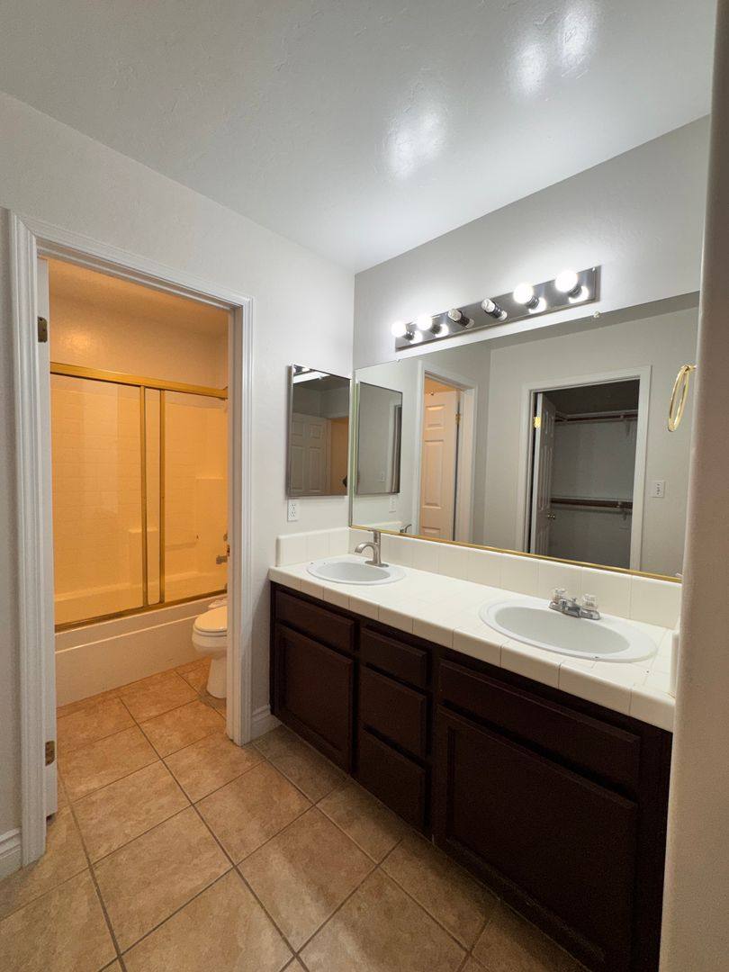 House for rent at 4012 Island Mist Court, Bakersfield, CA 93313
