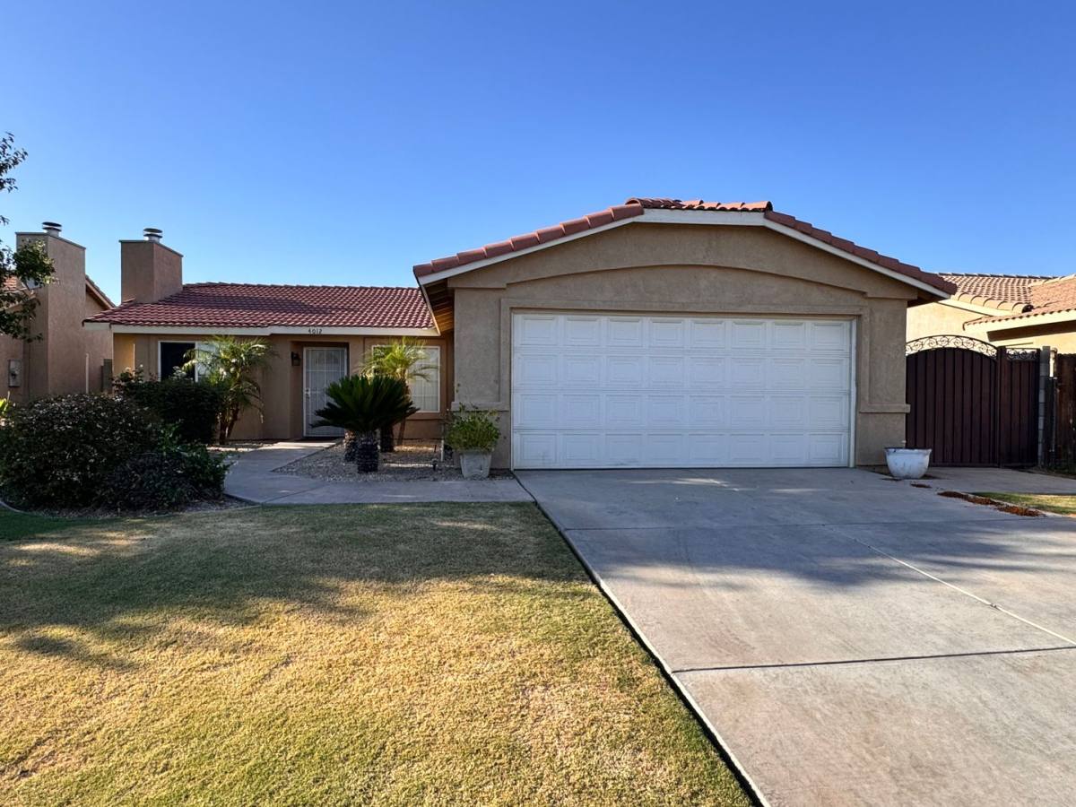 House for rent at 4012 Island Mist Court, Bakersfield, CA 93313