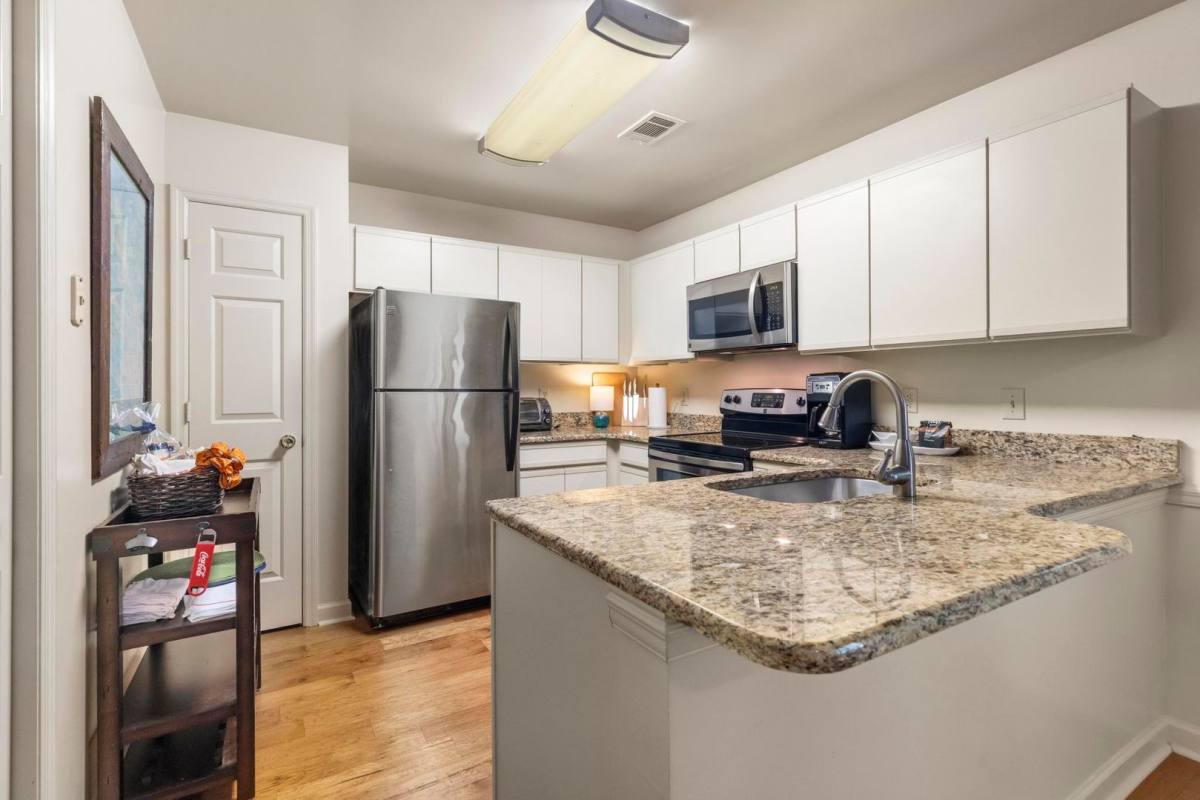 Townhouse for rent at 566 Homewood Dr, Auburn, AL 36830