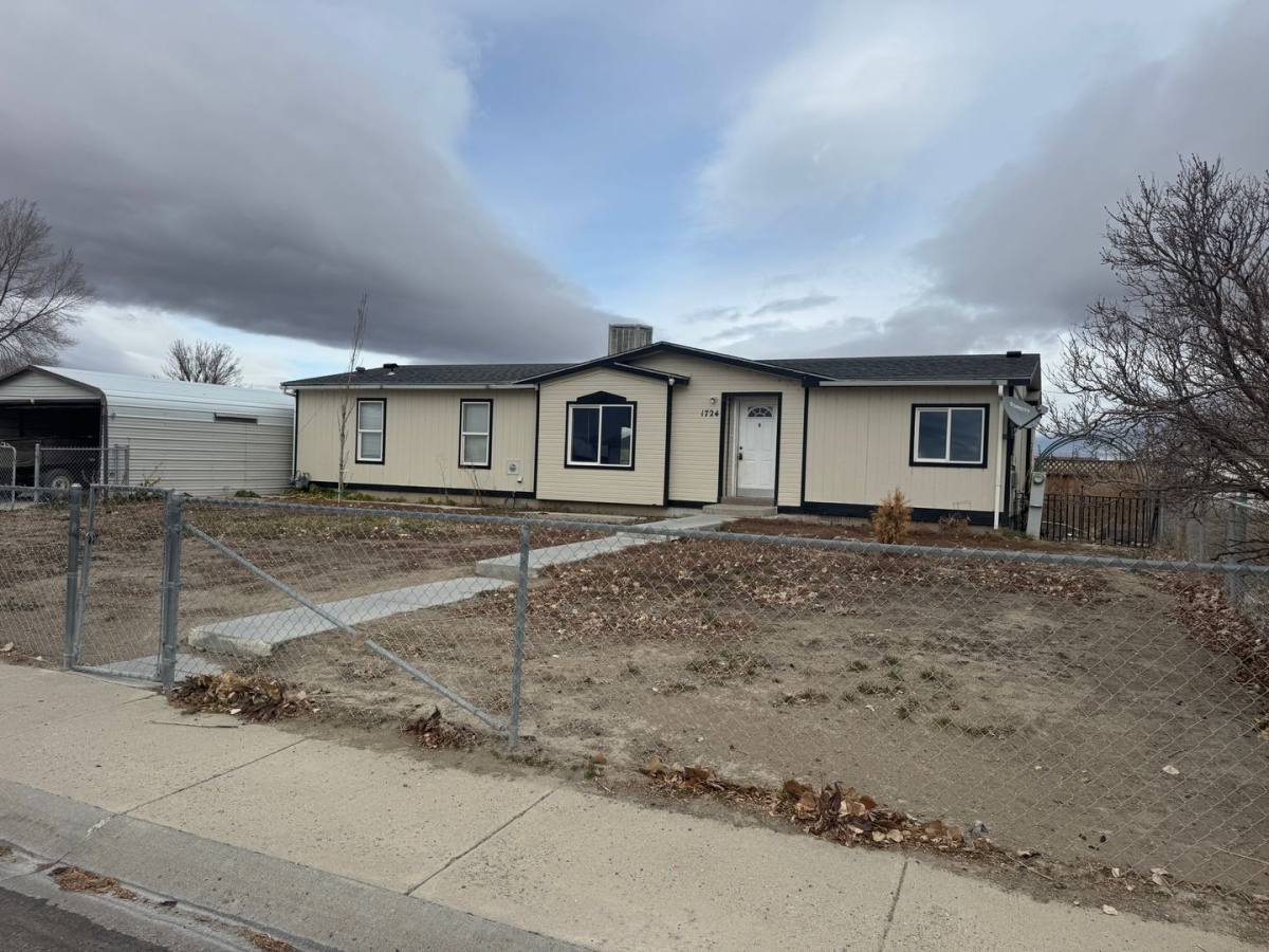House for rent at 1724 Stoneridge Dr, Elko, NV 89801
