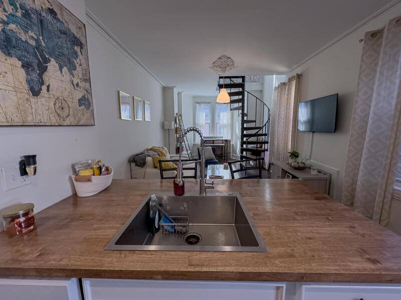 Apartment for rent at 1832-34 Callowhill St #D, Philadelphia, PA 19130