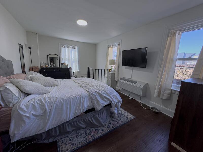 Apartment for rent at 1832-34 Callowhill St #D, Philadelphia, PA 19130
