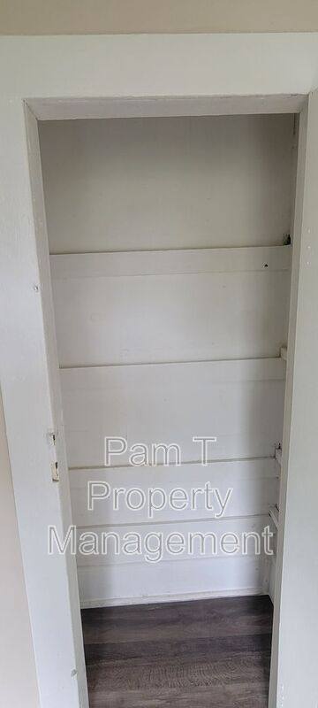 Apartment for rent at 16 Helmken St, Savannah, GA 31404