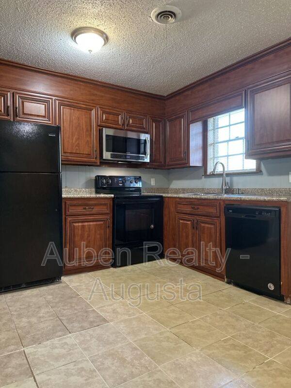 House for rent at 2609 Dublin Dr, Augusta, GA 30906