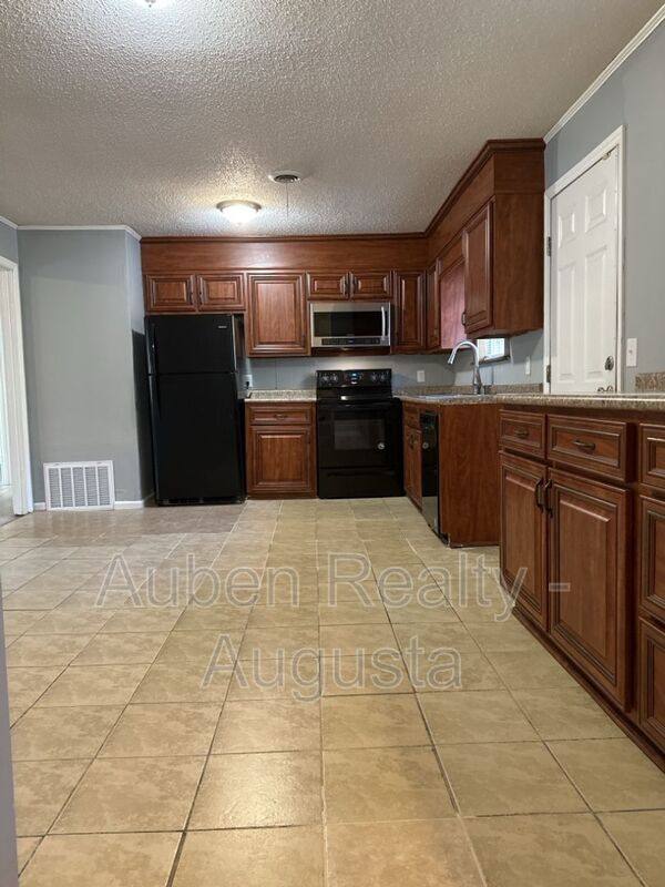 House for rent at 2609 Dublin Dr, Augusta, GA 30906