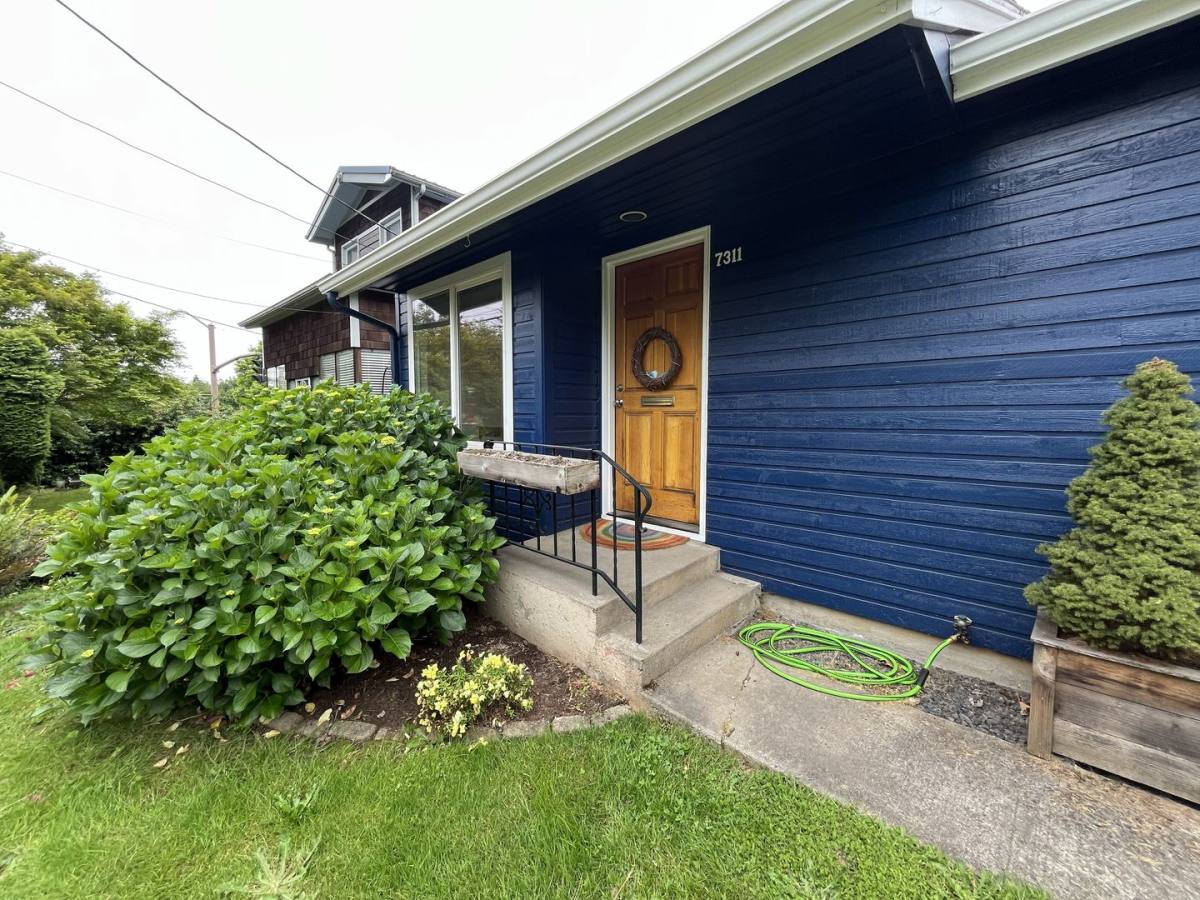 House for rent at 7311 SW 3rd Ave, Portland, OR 97219
