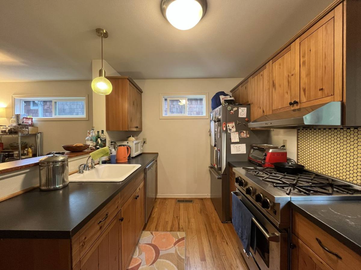 House for rent at 7311 SW 3rd Ave, Portland, OR 97219