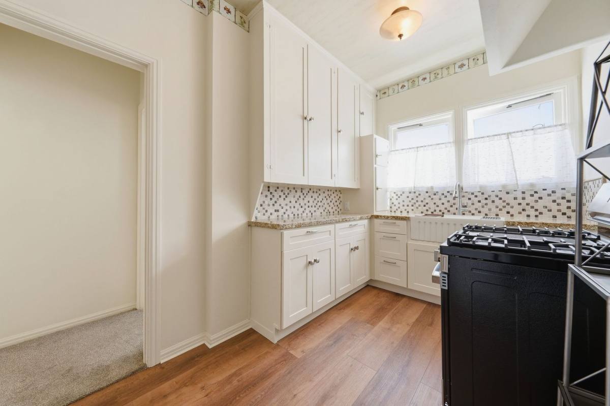 Apartment for rent at 1530 Miramar Dr, Newport Beach, CA 92661