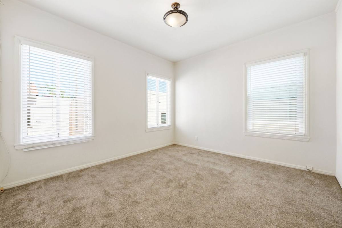 Apartment for rent at 1530 Miramar Dr, Newport Beach, CA 92661