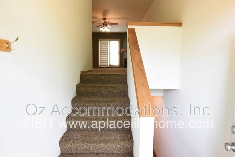 Townhouse for rent at 8626 N Cleveland Lane, Kansas City, MO 64156
