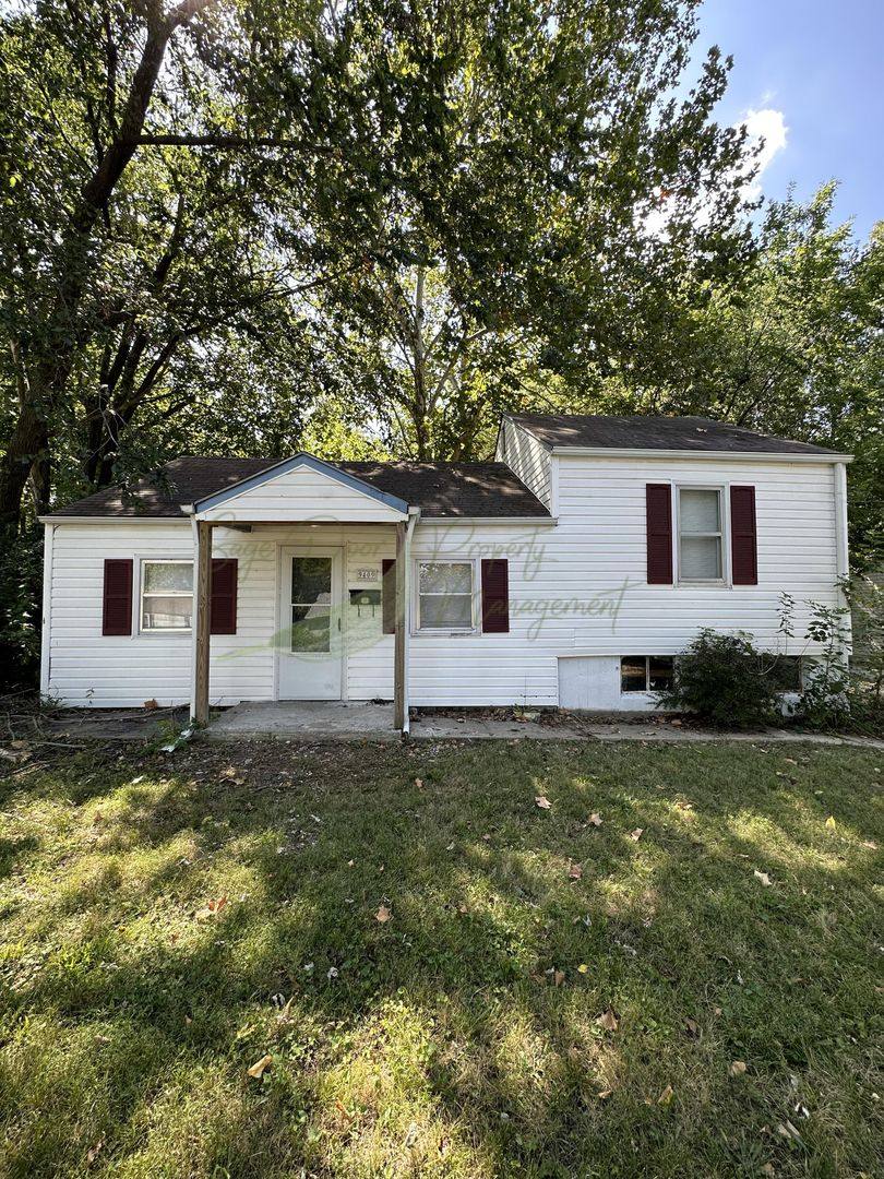 House for rent at 9409 E 67th Terrace, Kansas City, MO 64133