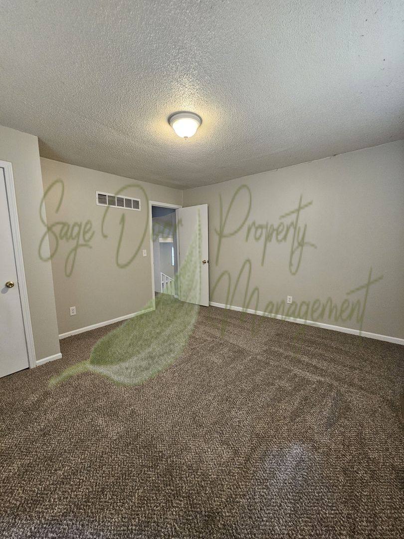 House for rent at 9409 E 67th Terrace, Kansas City, MO 64133