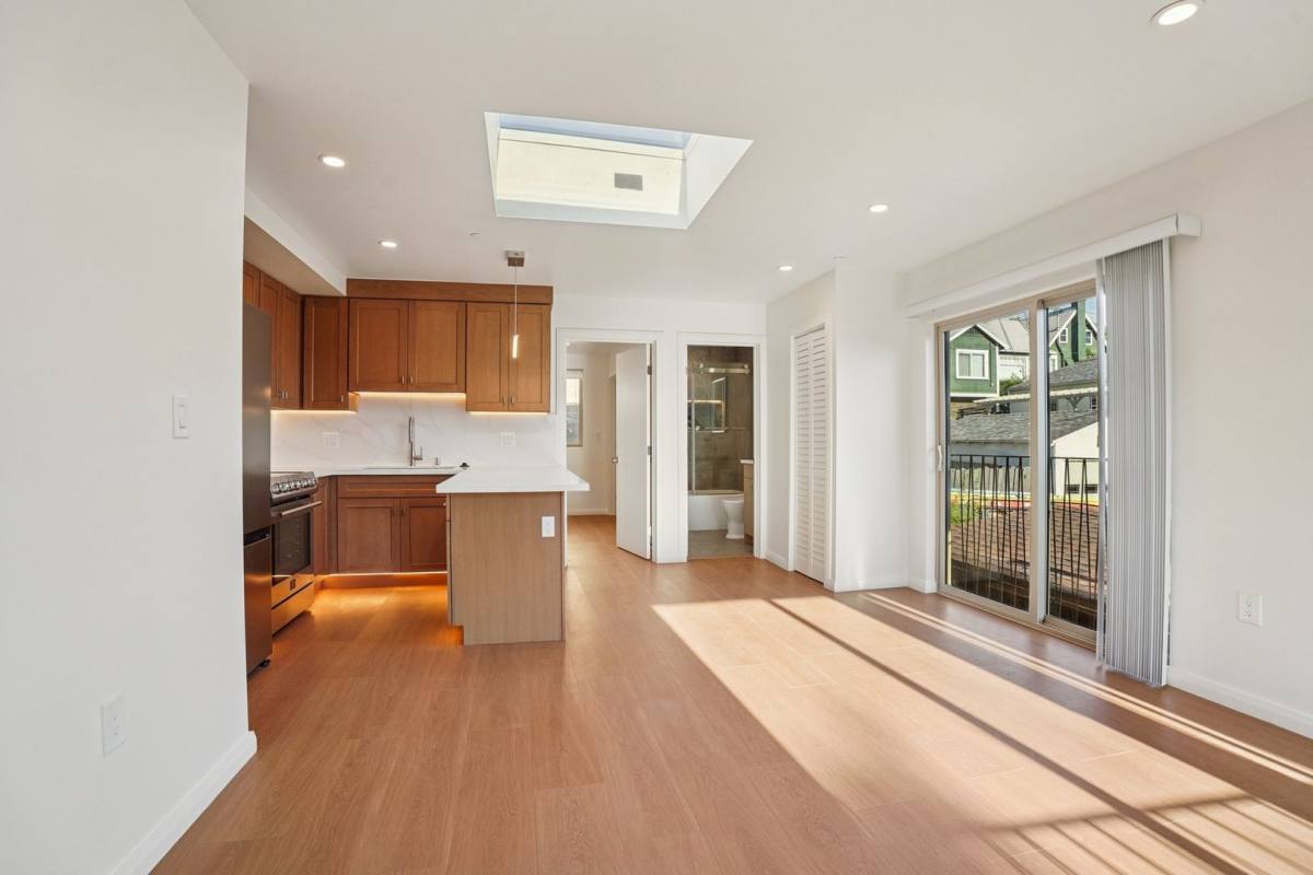Apartment for rent at 6162 Oak Crest Way, Los Angeles, CA 90042