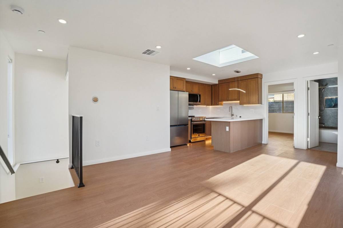 Apartment for rent at 6162 Oak Crest Way, Los Angeles, CA 90042