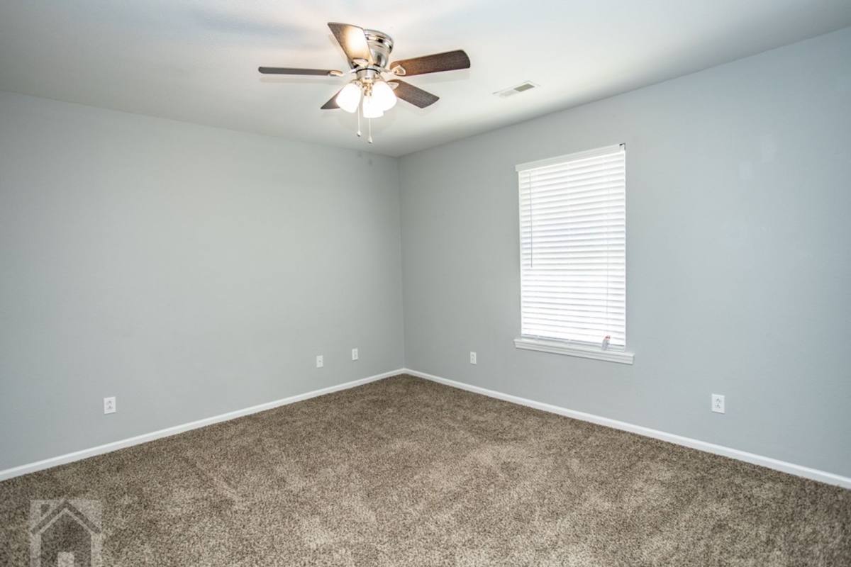 House for rent at 24956 A Talladega Rd, Saint Robert, MO 65584