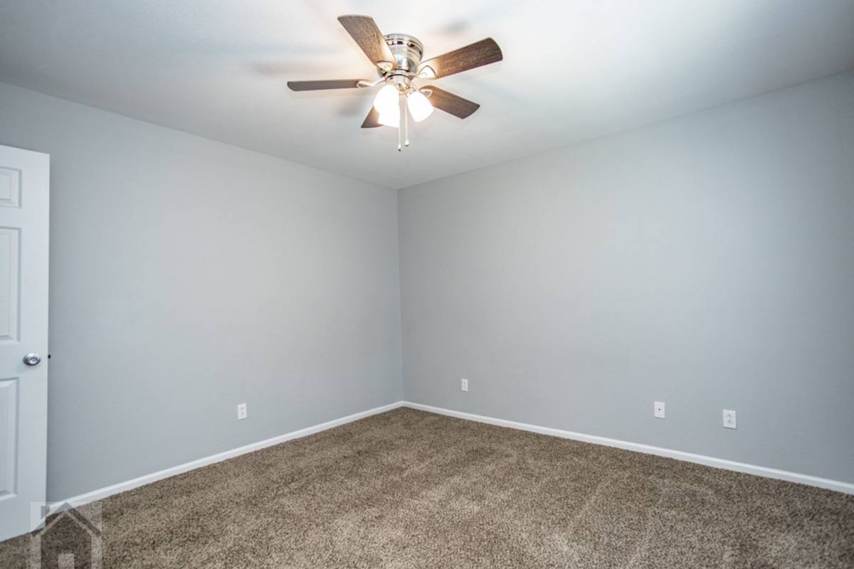 House for rent at 24956 A Talladega Rd, Saint Robert, MO 65584