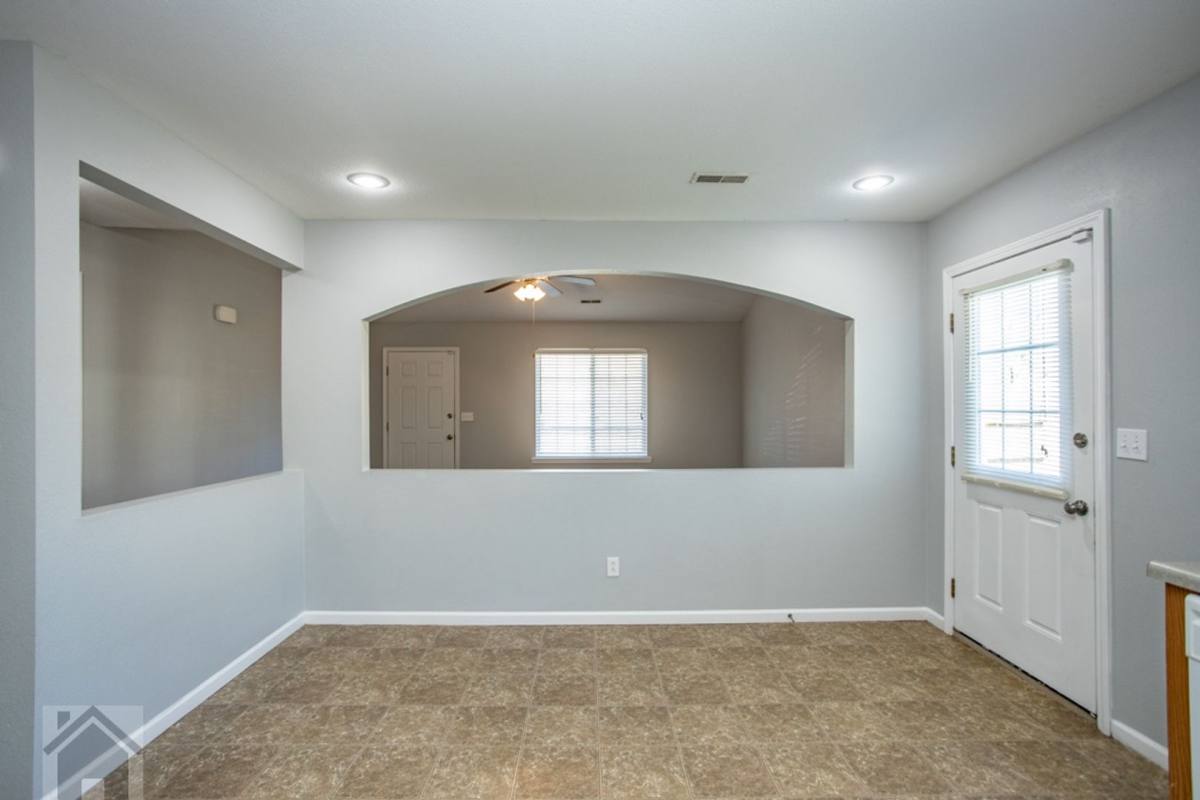 House for rent at 24956 A Talladega Rd, Saint Robert, MO 65584
