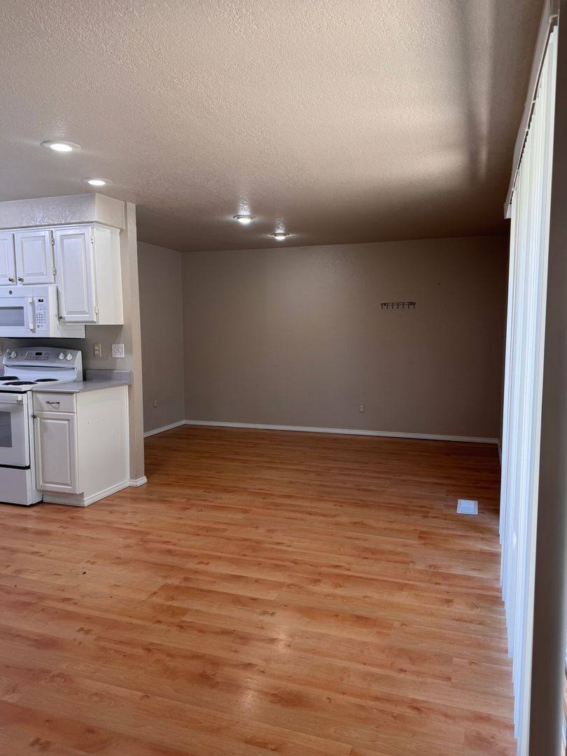 House for rent at 5303 N Sky Vista, Yakima, WA 98901