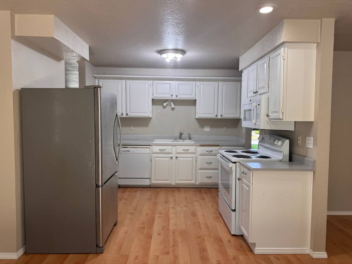 House for rent at 5303 N Sky Vista, Yakima, WA 98901