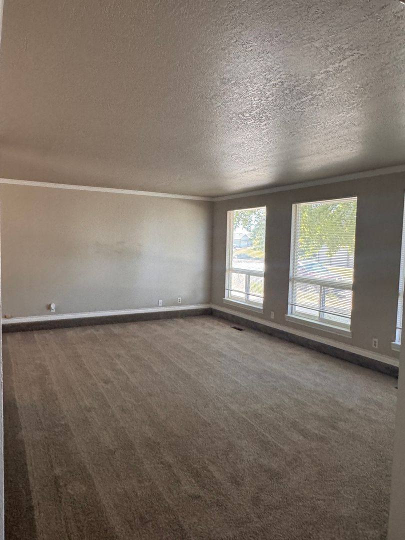 House for rent at 5303 N Sky Vista, Yakima, WA 98901