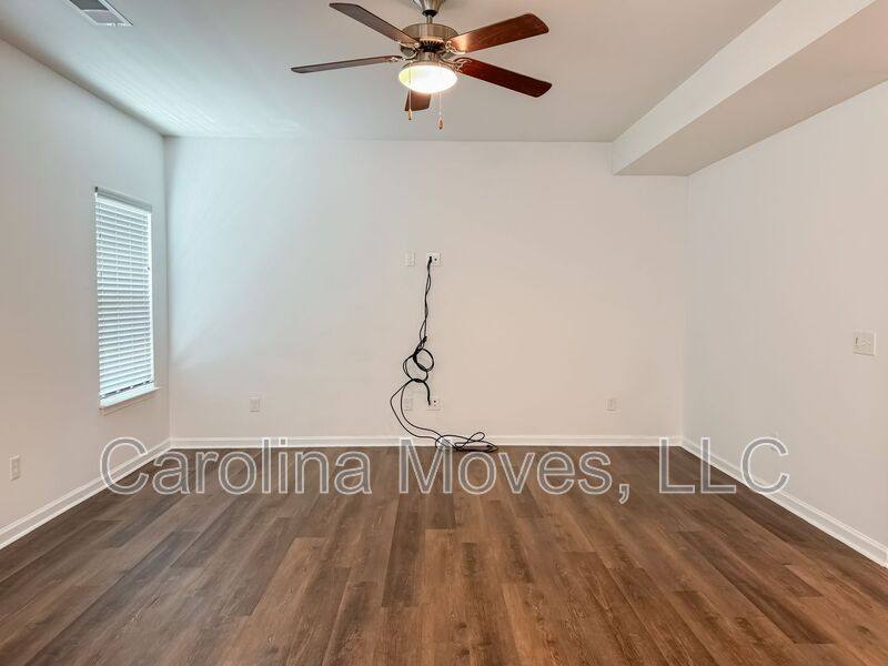 House for rent at 345 Bucklebury Rd, Greer, SC 29651