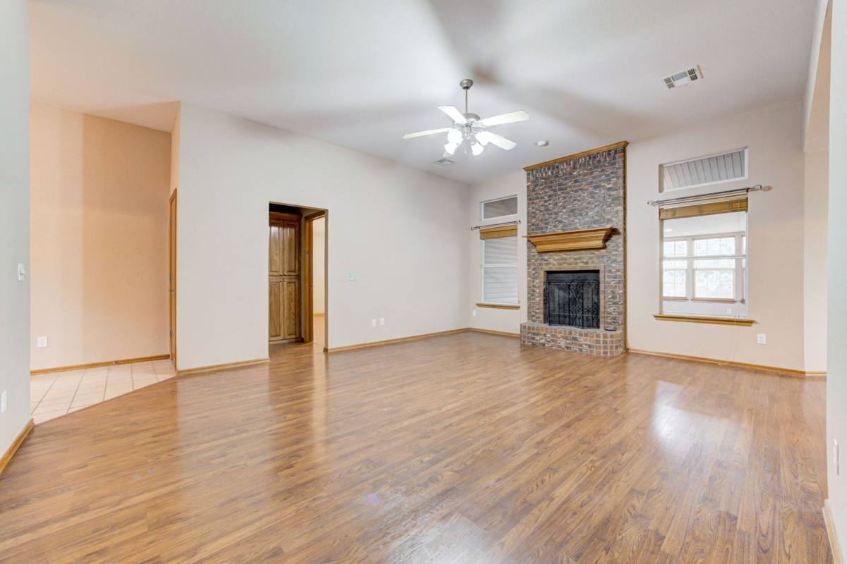 House for rent at 605 Eastview Dr, Yukon, OK 73099