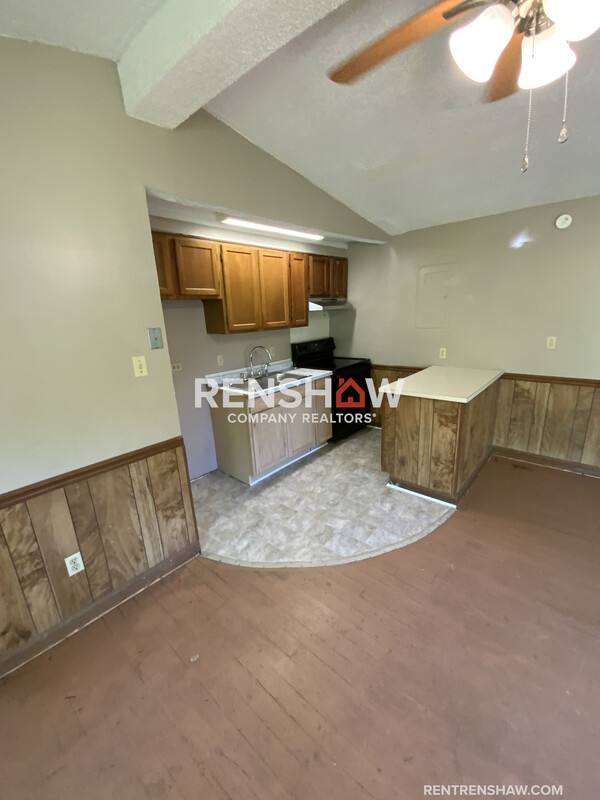 House for rent at 1229 Woodlawn Ave -B Ll, Dyersburg, TN 38024